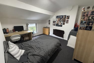 7 bed flat, Birch Polygon, Victoria Park, Manchester, M145HX - Image 10